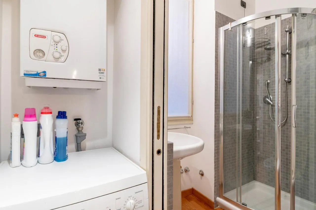 Joivy Warm Flat For 2 In Isola, 10 Min To Centre Apartment Milan