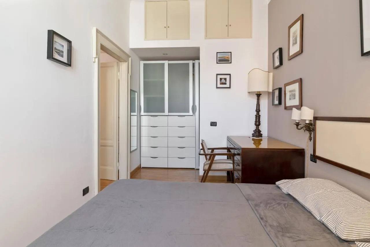 Joivy Warm Flat For 2 In Isola, 10 Min To Centre Apartment Milan
