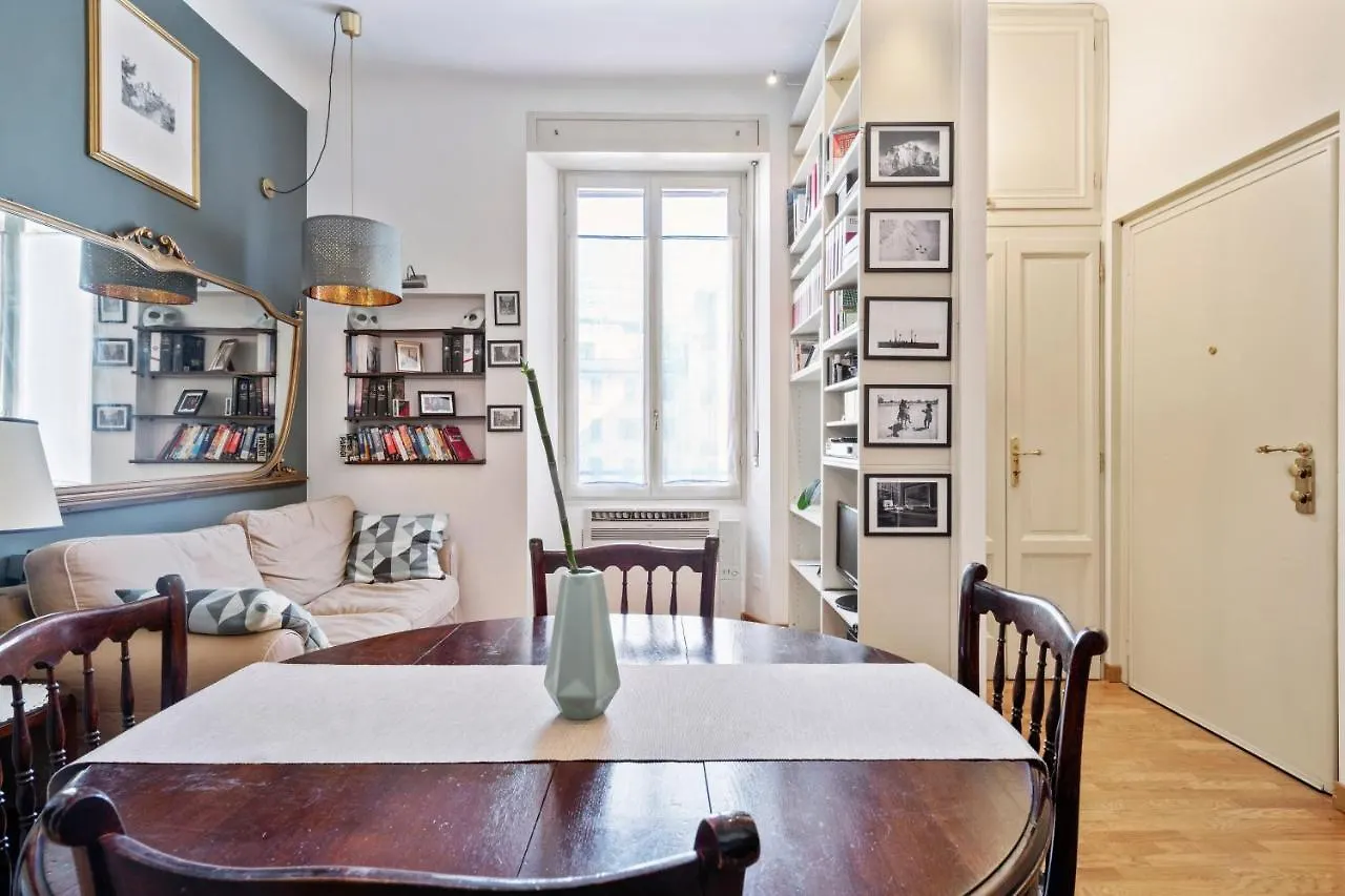Joivy Warm Flat For 2 In Isola, 10 Min To Centre Apartment Milan